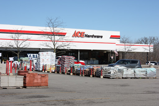 Ace Hardware, 4520 W Crystal Lake Rd, McHenry, IL 60050, USA, 