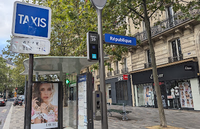 Taxi station à Paris