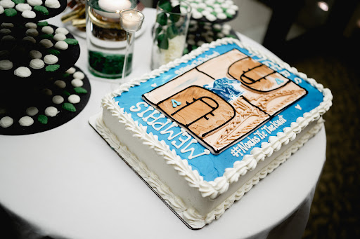 Bakery «Crème Cupcake + Dessert», reviews and photos, 543 28th St, Des Moines, IA 50312, USA