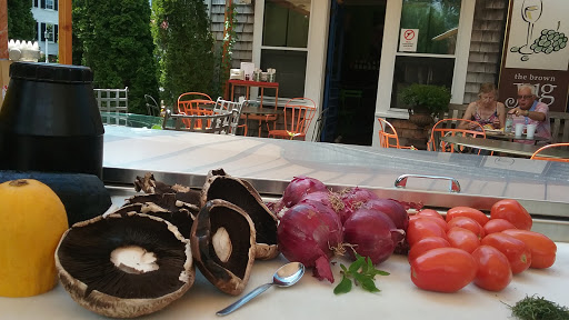 Wine Store «Brown Jug Wine Shop», reviews and photos, 1 Jarves St, Sandwich, MA 02563, USA