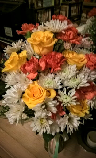 Florist «BELLA ROSE», reviews and photos, 303 E Foothill Blvd, Rialto, CA 92376, USA