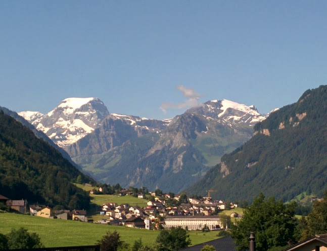 Rezensionen über Milchzentrale in Glarus Nord - Supermarkt