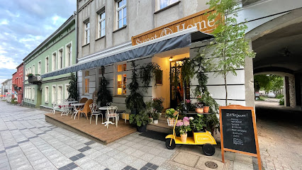 Sweet Home & Cafe