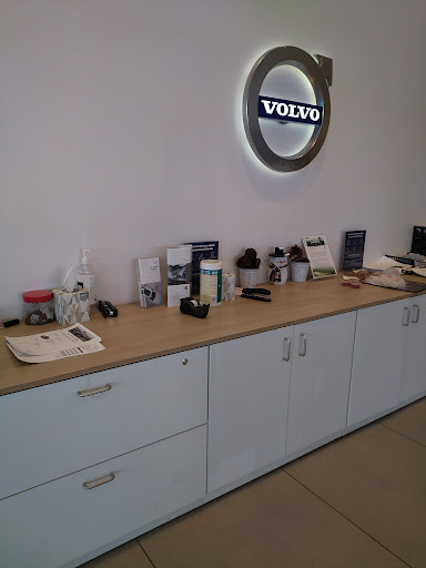 Car Dealer «Volvo Cars of Louisville», reviews and photos, 5 Swope Autocenter Dr, Louisville, KY 40299, USA