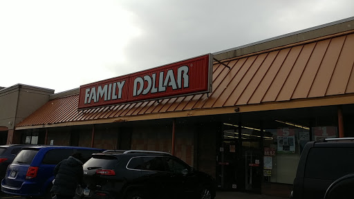 Dollar Store «FAMILY DOLLAR», reviews and photos, 326 N Independence Blvd, Romeoville, IL 60446, USA