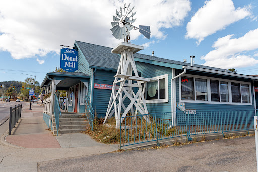 Donut Shop «Donut Mill», reviews and photos, 310 E Midland Ave, Woodland Park, CO 80863, USA