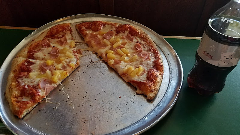 #1 best pizza place in Belmont - Belmont Pizza