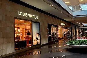 Louis Vuitton Hackensack Riverside Square image