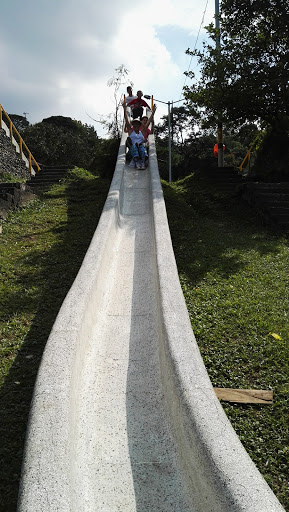 Parque de Kioskos y Toboganes Cerro de Nutibara