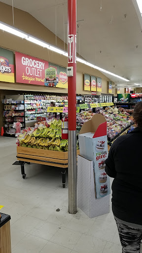 Grocery Store «Grocery Outlet Bargain Market», reviews and photos, 52115 SW Chinook Plaza, Scappoose, OR 97056, USA