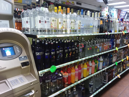 Liquor Store «Oakbrook Food & Liquor», reviews and photos, 17 W604 14th St, Oakbrook Terrace, IL 60181, USA