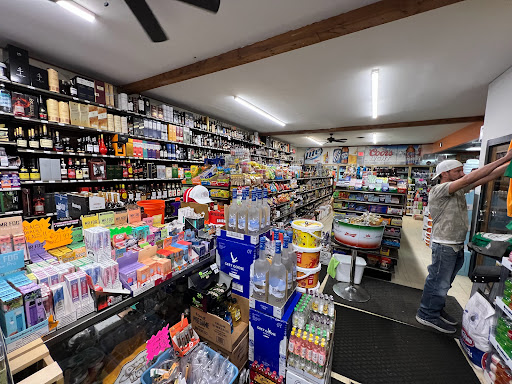 Liquor Store «Town Liquor», reviews and photos, 1127 W Algonquin Rd, Algonquin, IL 60102, USA