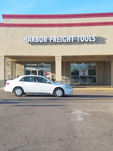 Hardware Store «Harbor Freight Tools», reviews and photos, 712 W Poplar Ave, Collierville, TN 38017, USA