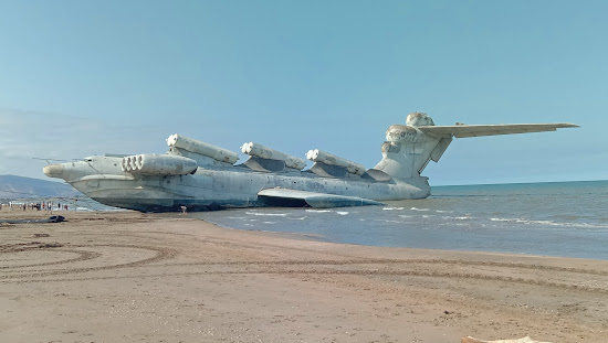 Juzhnyy Beach