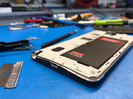 Electronics Repair Shop «Cell Phones Universe», reviews and photos, 1325 SW 107th Ave Ste b, Miami, FL 33174, USA