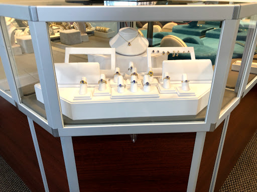 Jeweler «The Gem Jewelry Repair & Sales», reviews and photos, 4707 Jonestown Rd, Harrisburg, PA 17109, USA