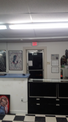 Tattoo Shop «Cloud 9 Tattoo», reviews and photos, 568 Dodge Ave NW, Elk River, MN 55330, USA