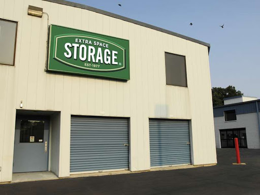 Self-Storage Facility «Extra Space Storage», reviews and photos, 1934 W Main St, Stamford, CT 06902, USA