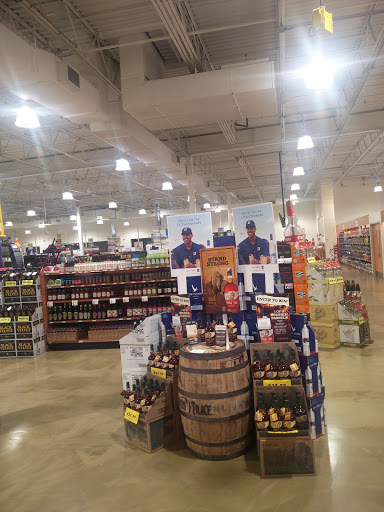 State Liquor Store «NH Liquor & Wine Outlet», reviews and photos, 294 Daniel Webster Hwy, Nashua, NH 03060, USA