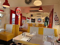 Atmosphère du Restaurant de hamburgers Ritchie's diner à Créancey - n°17