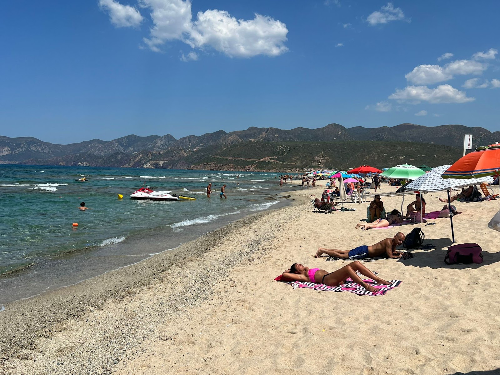 Valokuva Spiaggia di Plagemesuista. sisältäen pitkä suora