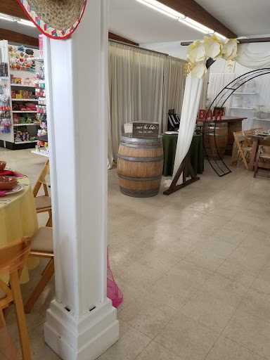 Shopping Mall «Alta Vista Shopping Center», reviews and photos, 1459 Freedom Blvd, Watsonville, CA 95076, USA