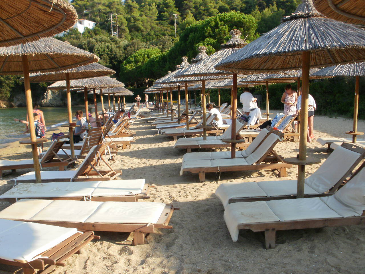 Foto de Kanapitsa beach área de comodidades