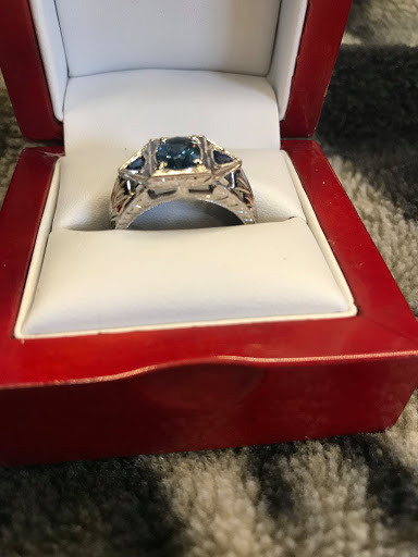 Jewelry Designer «Mark A Young Jewelers», reviews and photos, 31 N Washington St, Oxford, MI 48371, USA