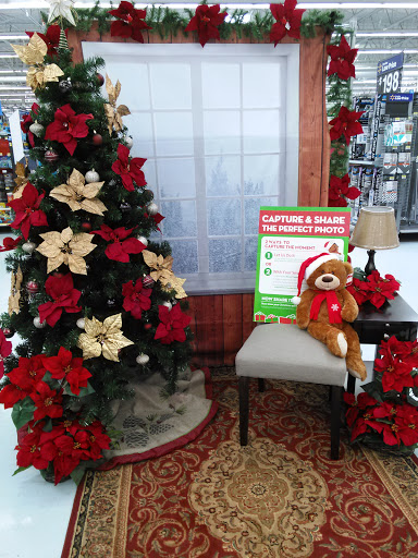 Discount Store «Walmart», reviews and photos, 1570 Chester Pike, Eddystone, PA 19022, USA