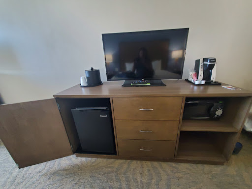La Quinta Inn & Suites by Wyndham Morgan Hill-San Jose South image