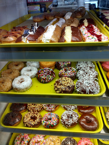 Donut Shop «Rainbow Donuts», reviews and photos, 12307 Imperial Hwy, Norwalk, CA 90650, USA