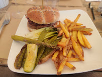 Hamburger du Restaurant Ô Pieds Nus - Club de Plage à Canet-en-Roussillon - n°2