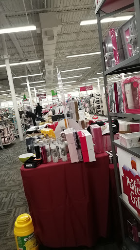 Clothing Store «Burlington Coat Factory», reviews and photos, 480 Boston Rd, Billerica, MA 01821, USA