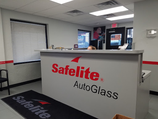 Auto Glass Shop «Safelite AutoGlass», reviews and photos, 3620 N 23rd St, McAllen, TX 78501, USA