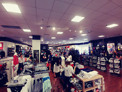 Shopping Mall «Las Vegas North Premium Outlets», reviews and photos, 875 S Grand Central Pkwy, Las Vegas, NV 89106, USA