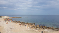 Tolstyak beach'in fotoğrafı ve yerleşim