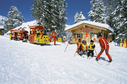 Skischule & Skiverleih Mayrhofen | SKI PRO AUSTRIA