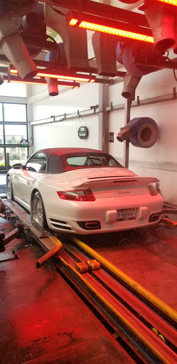 Car Wash «Washman Car Wash Mission Bay San Diego», reviews and photos, 2572 Clairemont Dr, San Diego, CA 92117, USA