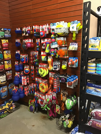 Pet Store «My Buddy & Me Pet Store», reviews and photos, 4530 S Reservoir Rd, Centennial, CO 80015, USA