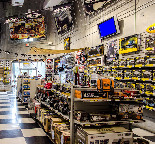 Truck Accessories Store «4 Wheel Parts - Thomas University - Miami Gardens, FL», reviews and photos, 3383 NW 167th St, Miami Gardens, FL 33056, USA