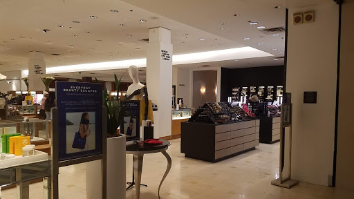 Department Store «Saks Fifth Avenue», reviews and photos, 26100 Cedar Rd, Beachwood, OH 44122, USA