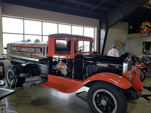Harley-Davidson Dealer «Hot Rod Harley-Davidson», reviews and photos, 149 Shoreline Dr, Muskegon, MI 49440, USA