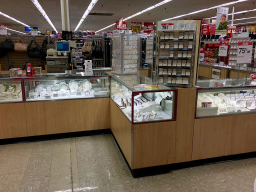 Discount Store «Kmart», reviews and photos, 3443 W Addison St, Chicago, IL 60618, USA