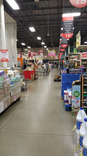 Grocery Store «H-E-B Grocery», reviews and photos, 407 S Adams St, Fredericksburg, TX 78624, USA