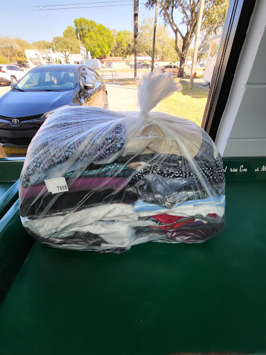 Laundromat «Hillsborough Coin Laundry», reviews and photos, 3016 W Hillsborough Ave, Tampa, FL 33614, USA