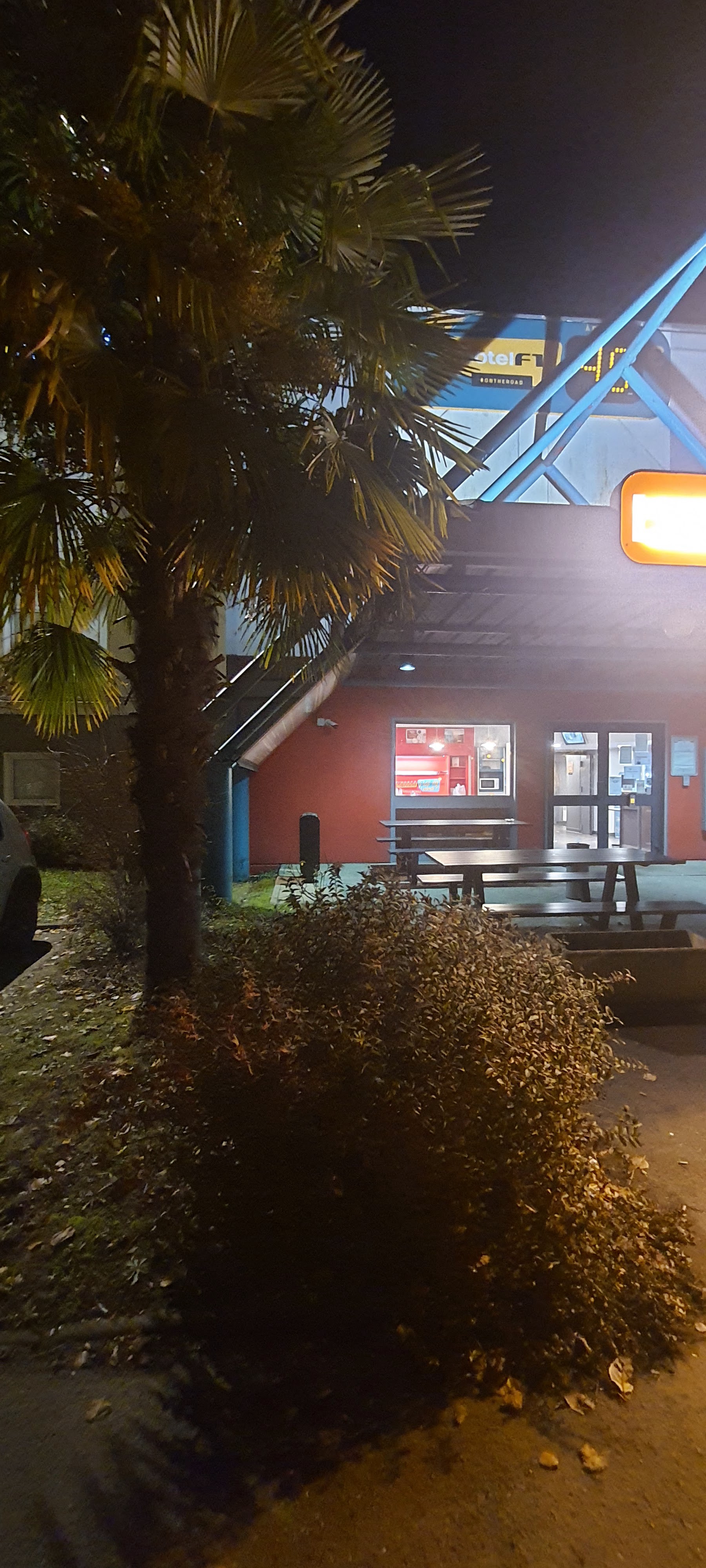 Photo n° 2 de l'avis de Yaroslav.g fait le 30/11/2021 à 08:27
