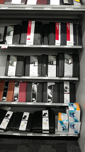Office Supply Store «Staples», reviews and photos, 39116 Fremont Hub, Fremont, CA 94538, USA
