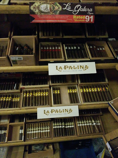 Cigar Shop «Cigar Towne», reviews and photos, 1127 Eldridge Pkwy #500, Houston, TX 77077, USA
