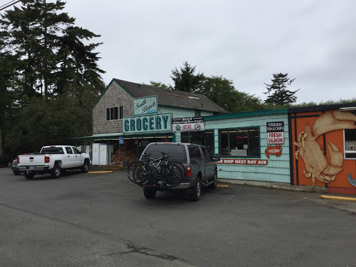 Grocery Store «South Beach Grocery», reviews and photos, 3650 Oregon Coast Hwy, South Beach, OR 97366, USA