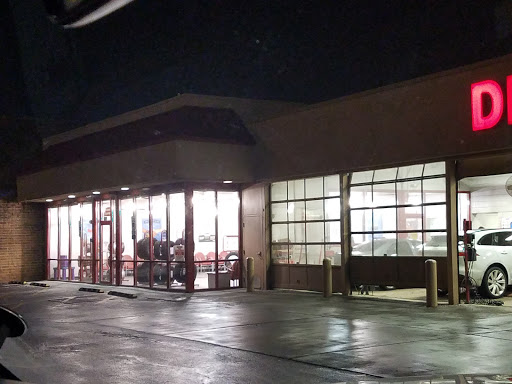 Tire Shop «Discount Tire», reviews and photos, 5505 South La Grange Road, Countryside, IL 60525, USA